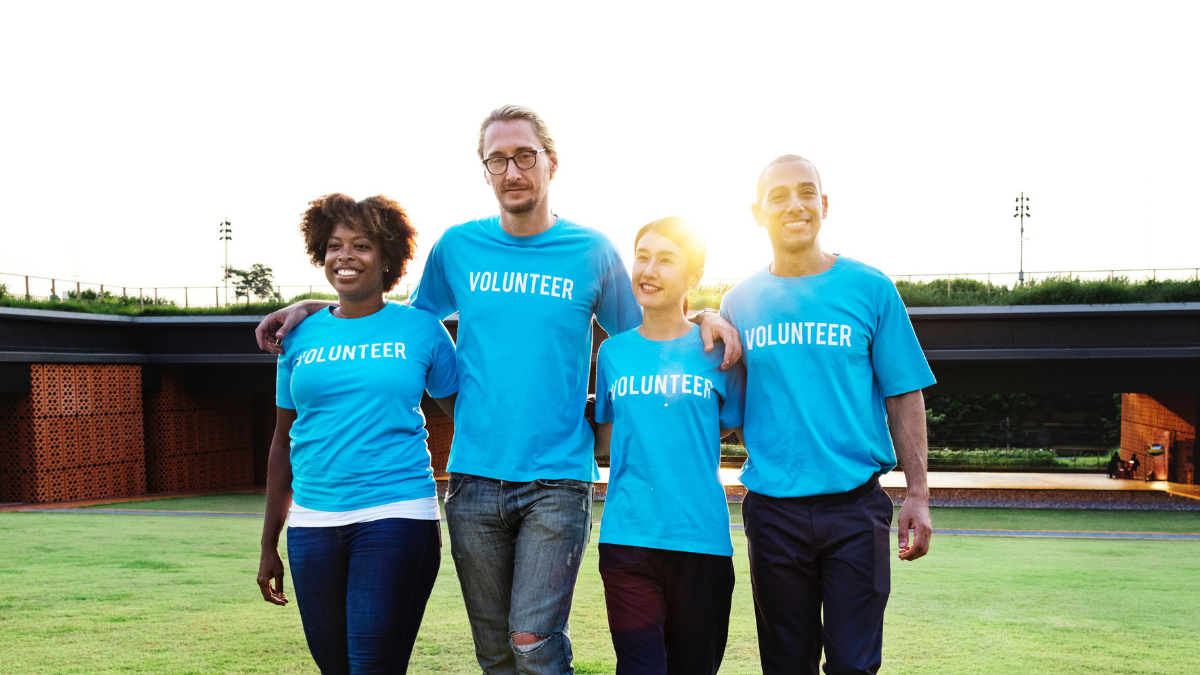 How volunteering to help others can help you
